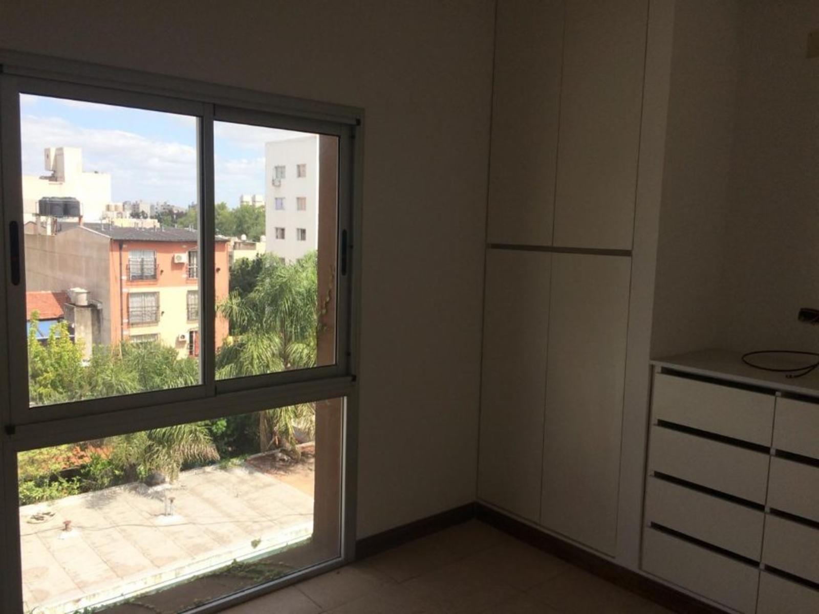 L. N. Alem 1156 · Morón — foto 6