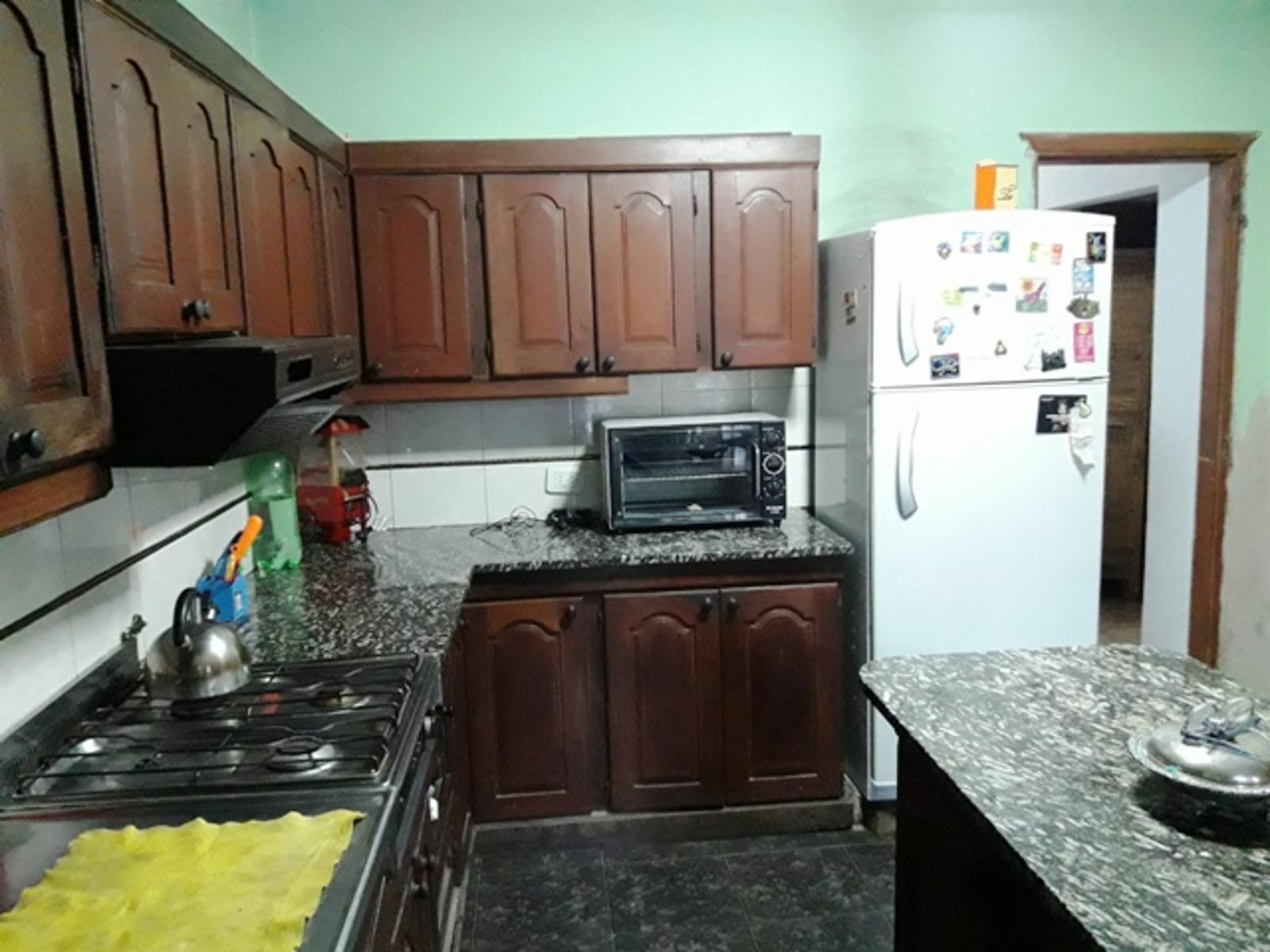 MIGUEL CANE 900 · Lomas De Zamora — foto 5