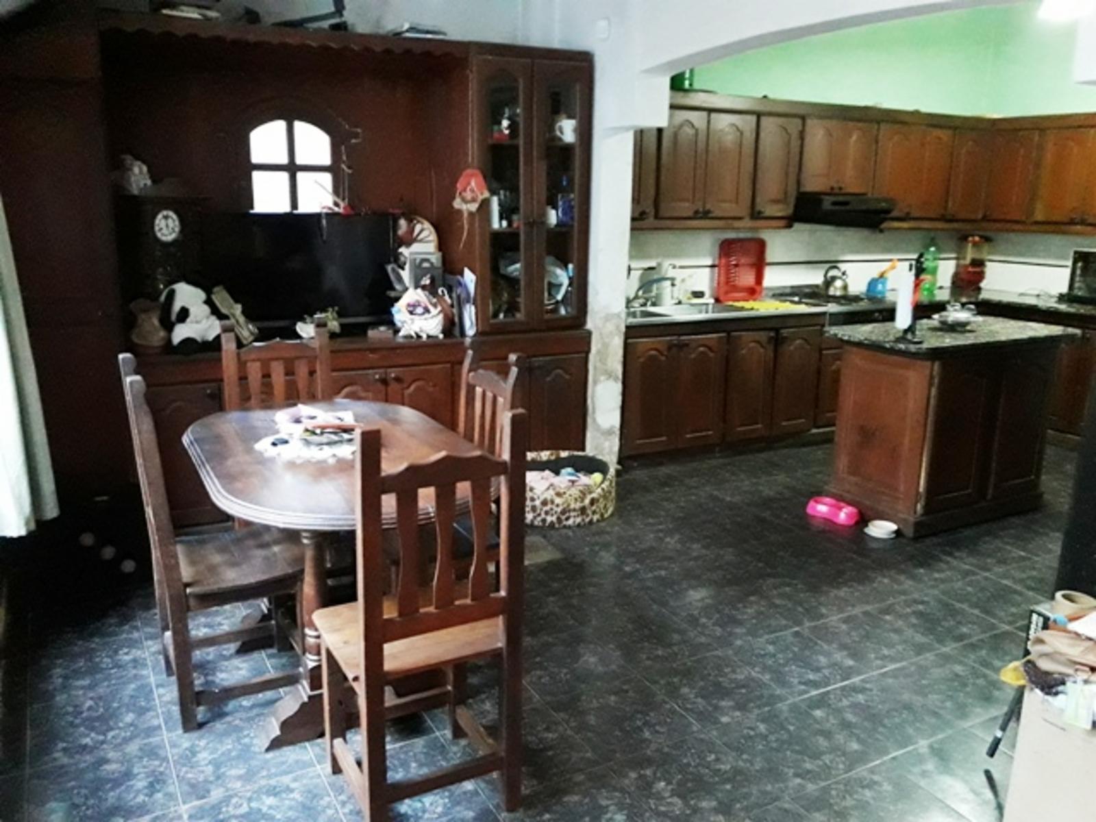 MIGUEL CANE 900 · Lomas De Zamora — foto 6