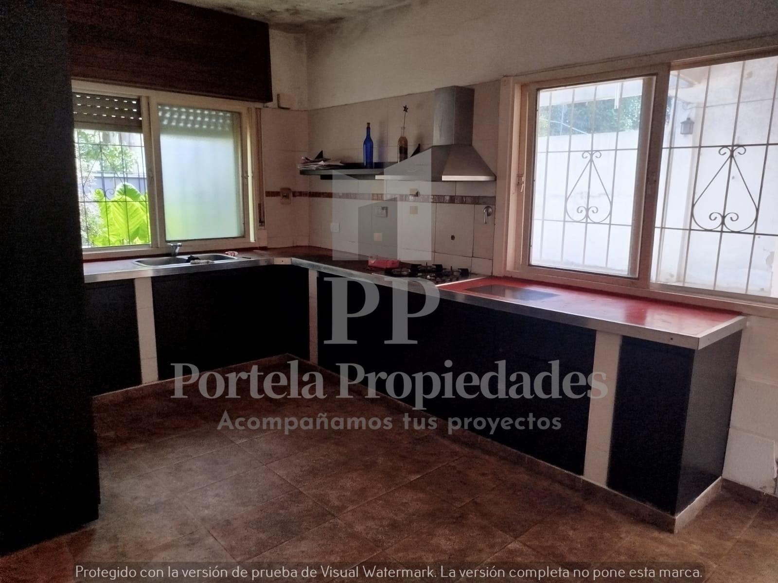 CARLOS CASARES 2405 · Morón — foto 10