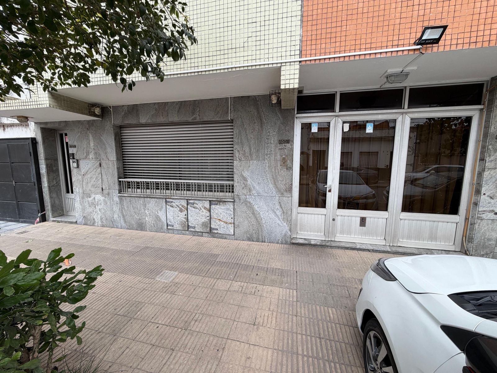 DEPARTAMENTO EN VENTA LA RIOJA 3554 PLANTA BAJA