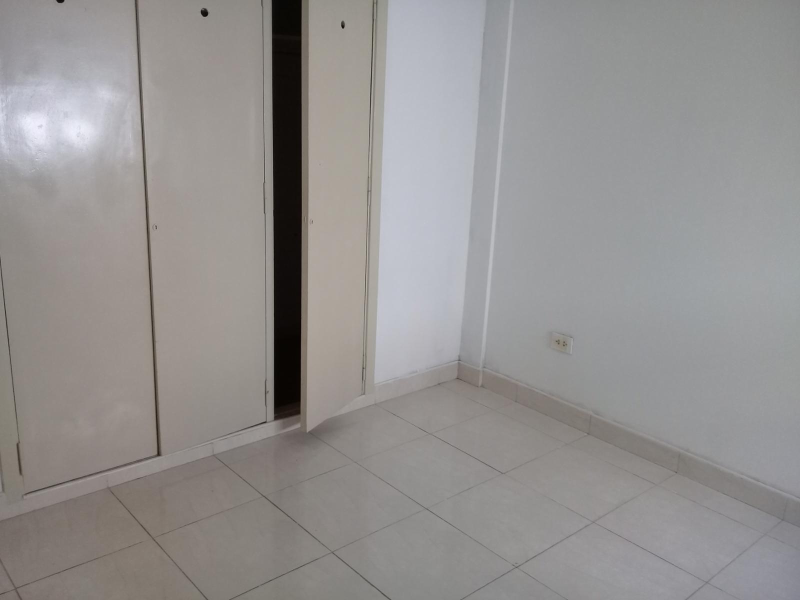 AV MARQUEZ  2541 · San Martín — foto 6