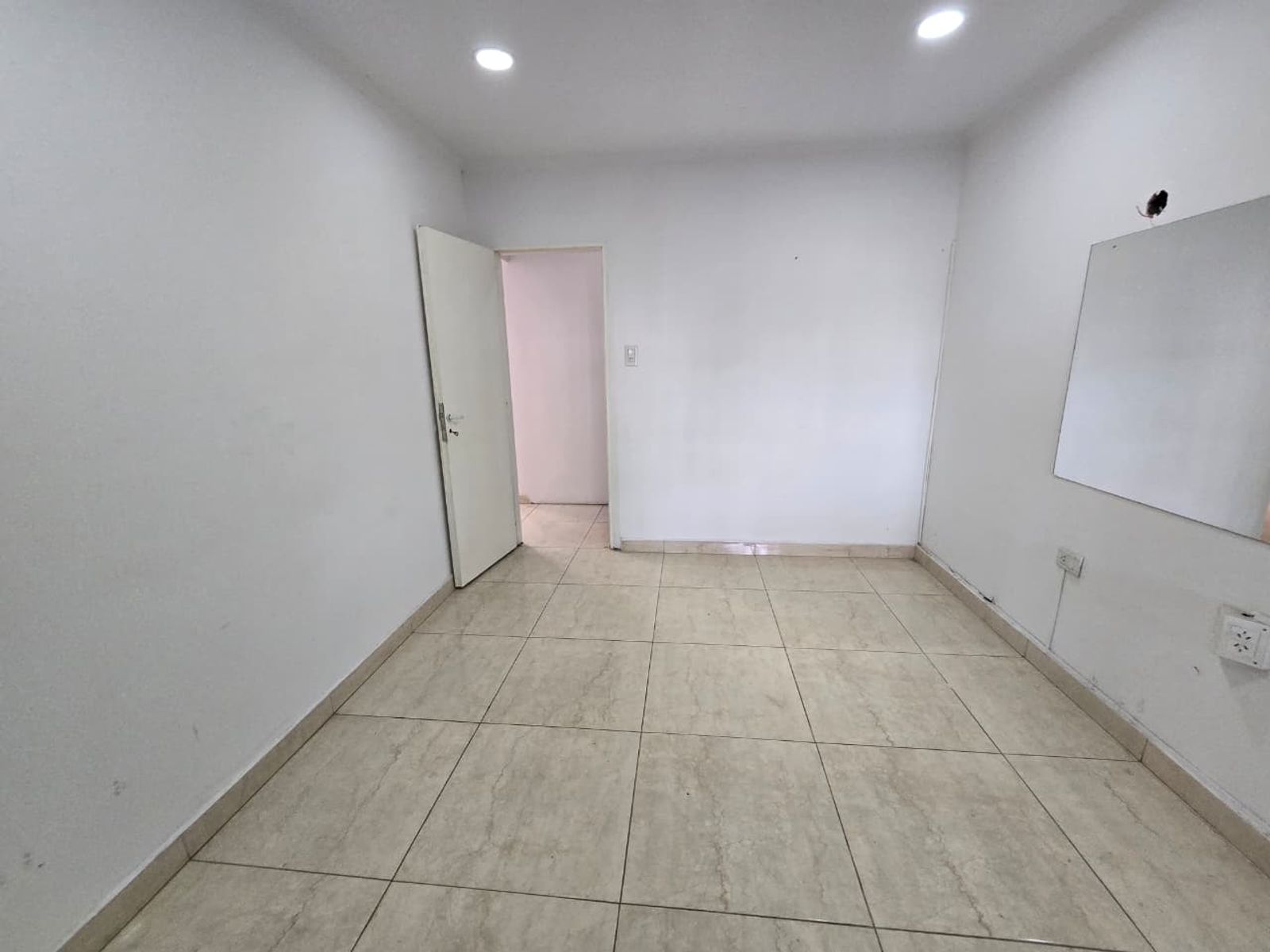 JORGE MILES 746 · Esteban Echeverría — foto 12