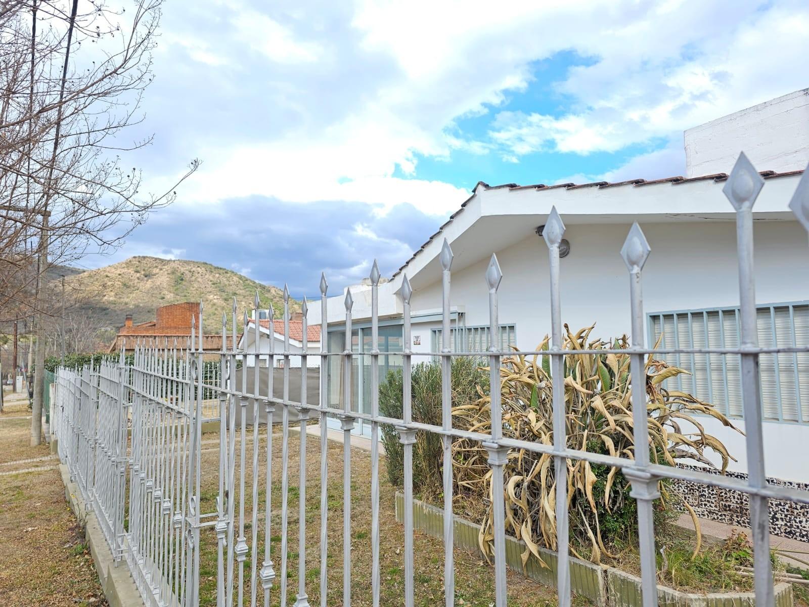 tirana 160 villa carlos paz · Punilla — foto 24