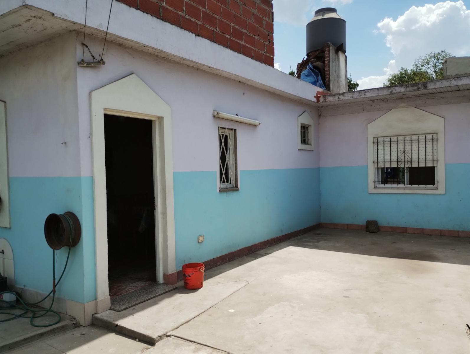Miguel Cane 229, Glew · Almirante Brown — foto 5
