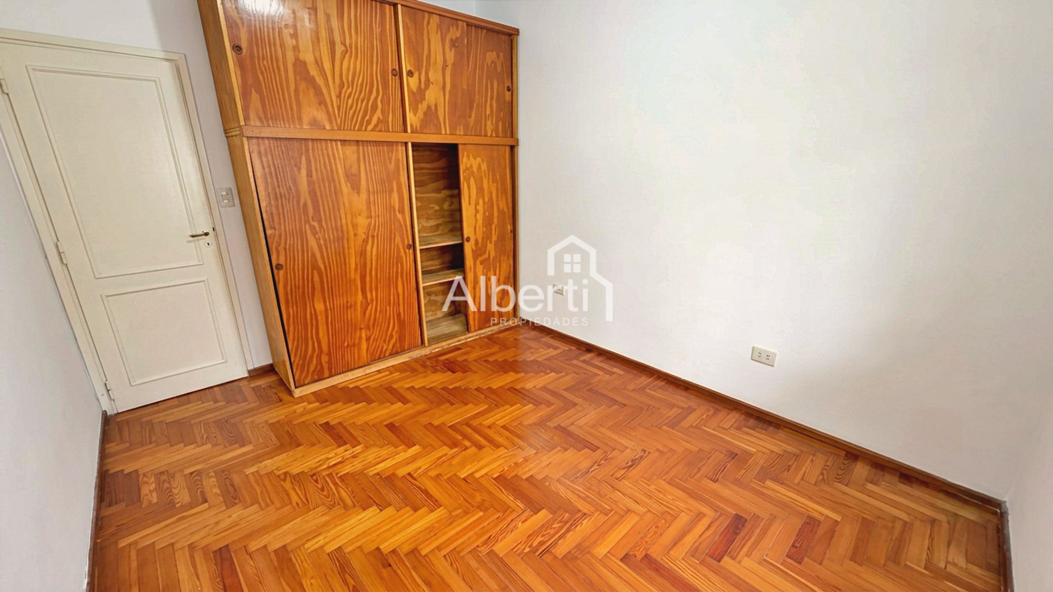 Ana Elena de Guerrieri 955 · Morón — foto 11