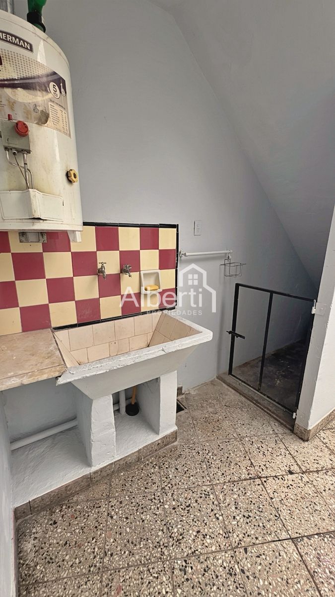 Ana Elena de Guerrieri 955 · Morón — foto 19