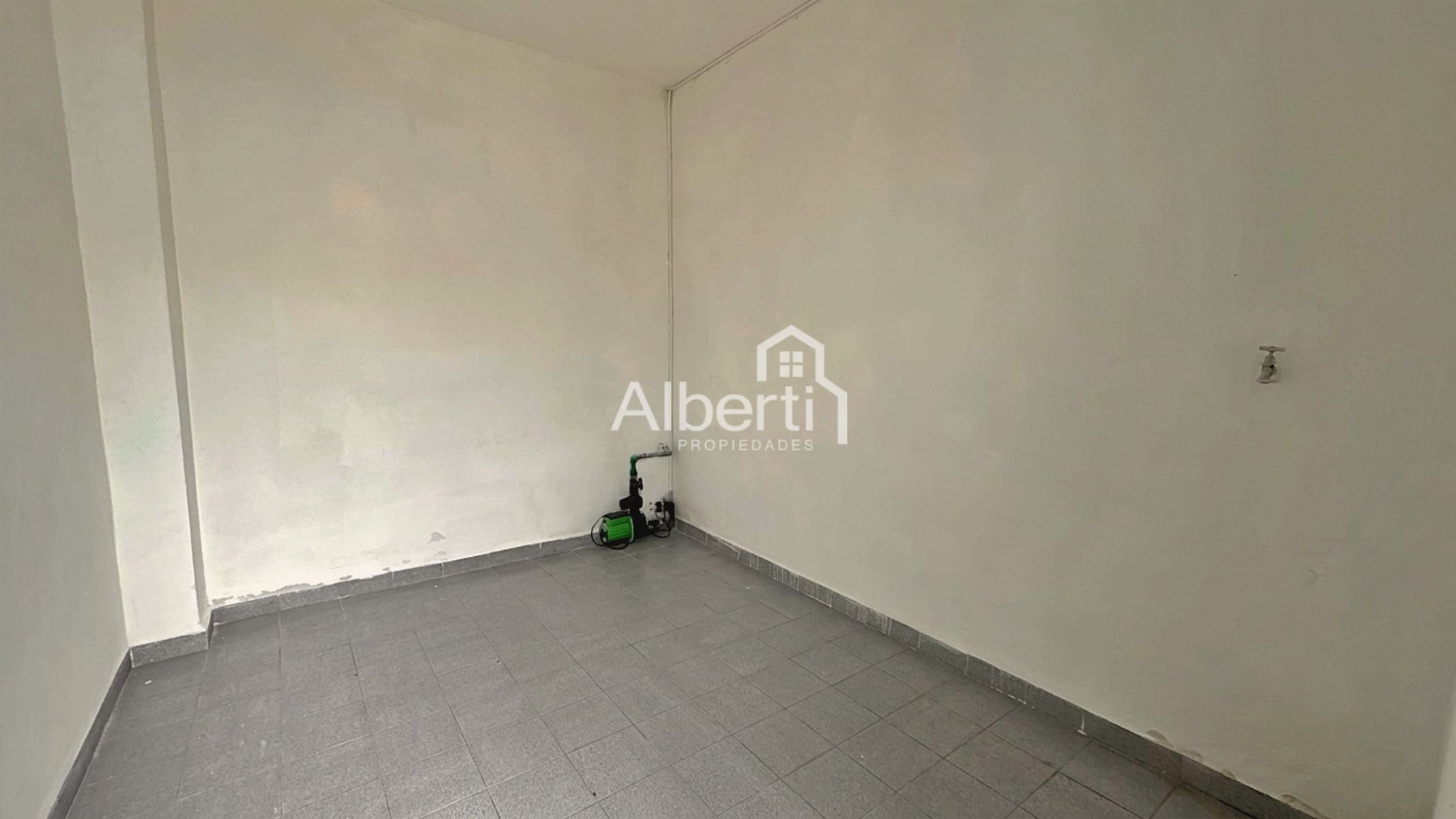 Ana Elena de Guerrieri 955 · Morón — foto 20