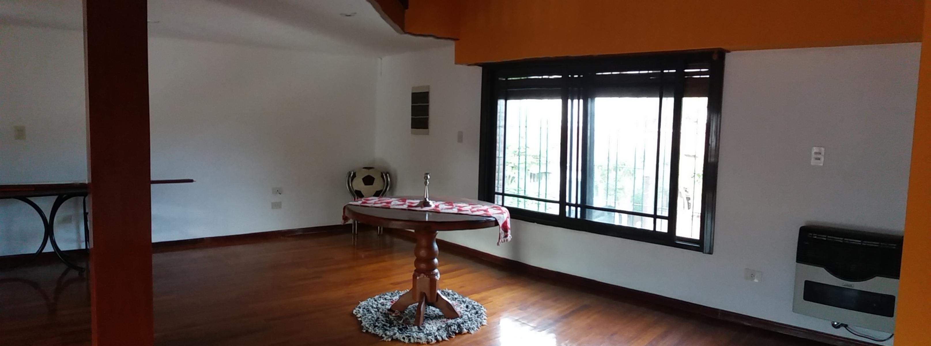 Aviador Lilienthal  2200 · Tres De Febrero — foto 4