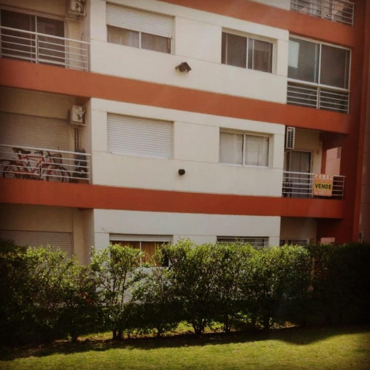 Raquel Español 521 · Avellaneda — foto 5