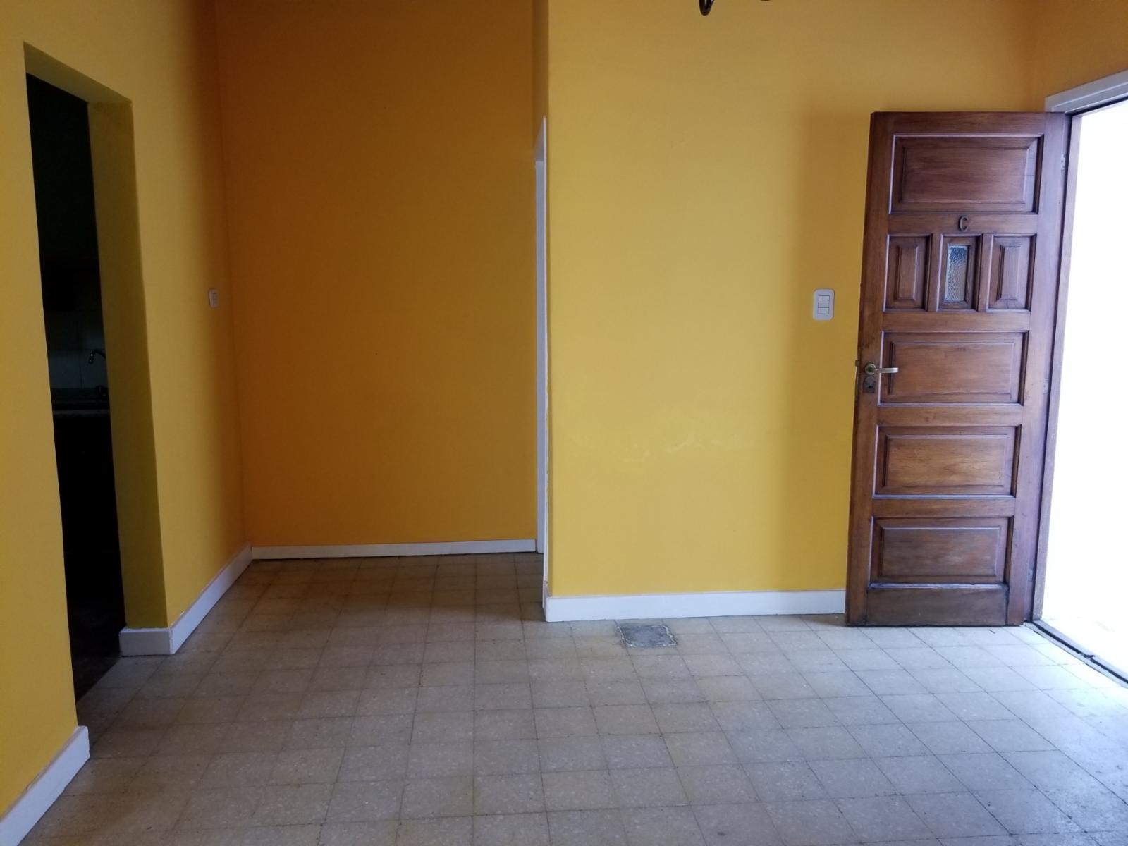 Av Presidente Peron 4550 · San Martín — foto 3