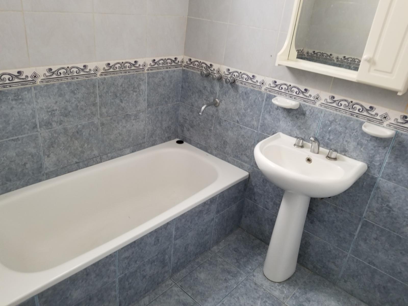 Av Presidente Peron 4550 · San Martín — foto 6