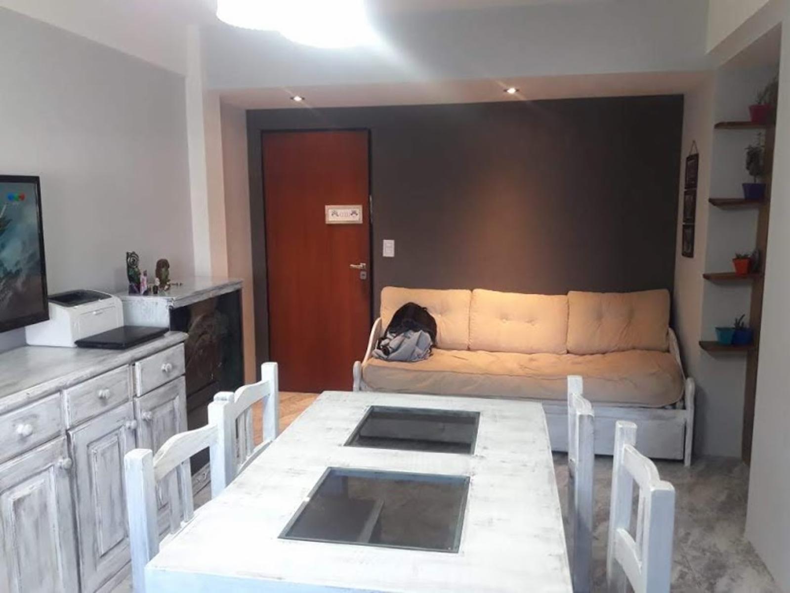 TUYUTI 2600 · Lanús — foto 9