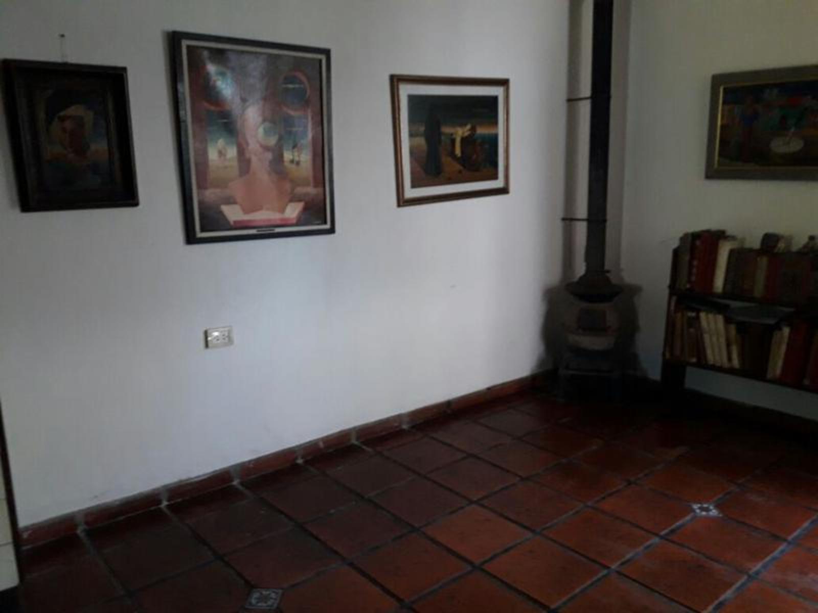 JUAN VUCETICH AL 2800 · Morón — foto 24
