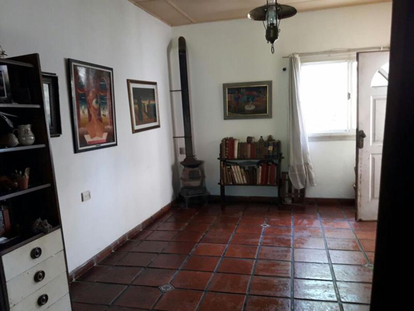 JUAN VUCETICH AL 2800 · Morón — foto 9
