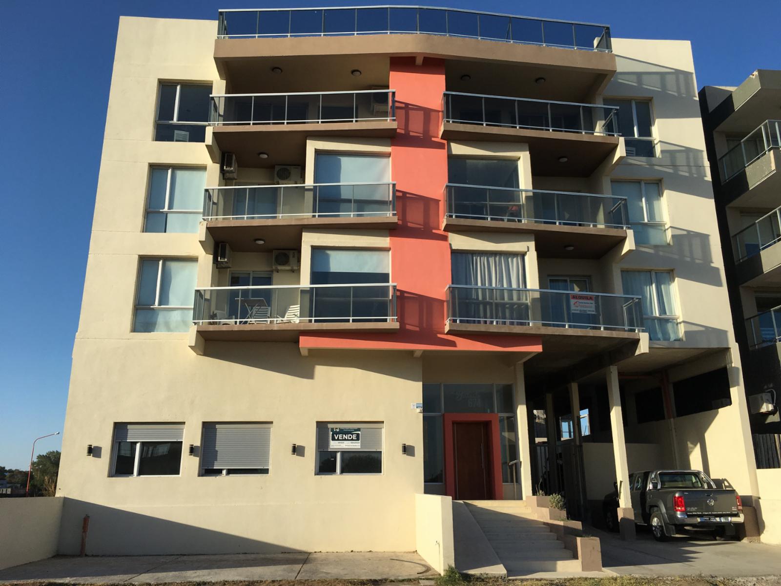 Hermoso departamento a estrenar de 2 dormitorios, a 1 cuadra del mar y 6 de la peatonal, en Aldea del Este (Barrio Exclusivo en Monte Hermoso en zona con gran influencia de la naturaleza)