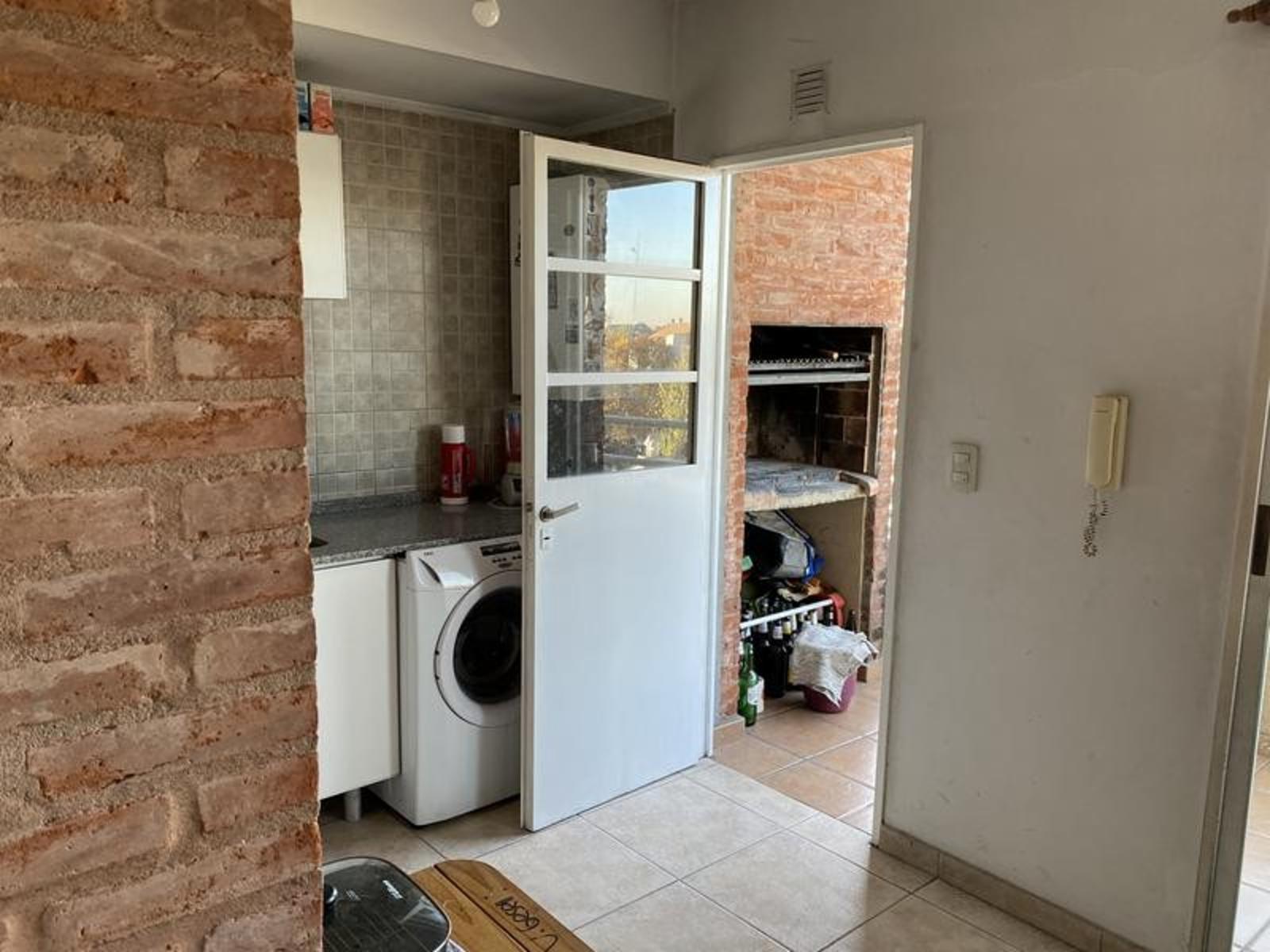 Ejercito Argentino 692 4° D · Almirante Brown — foto 7