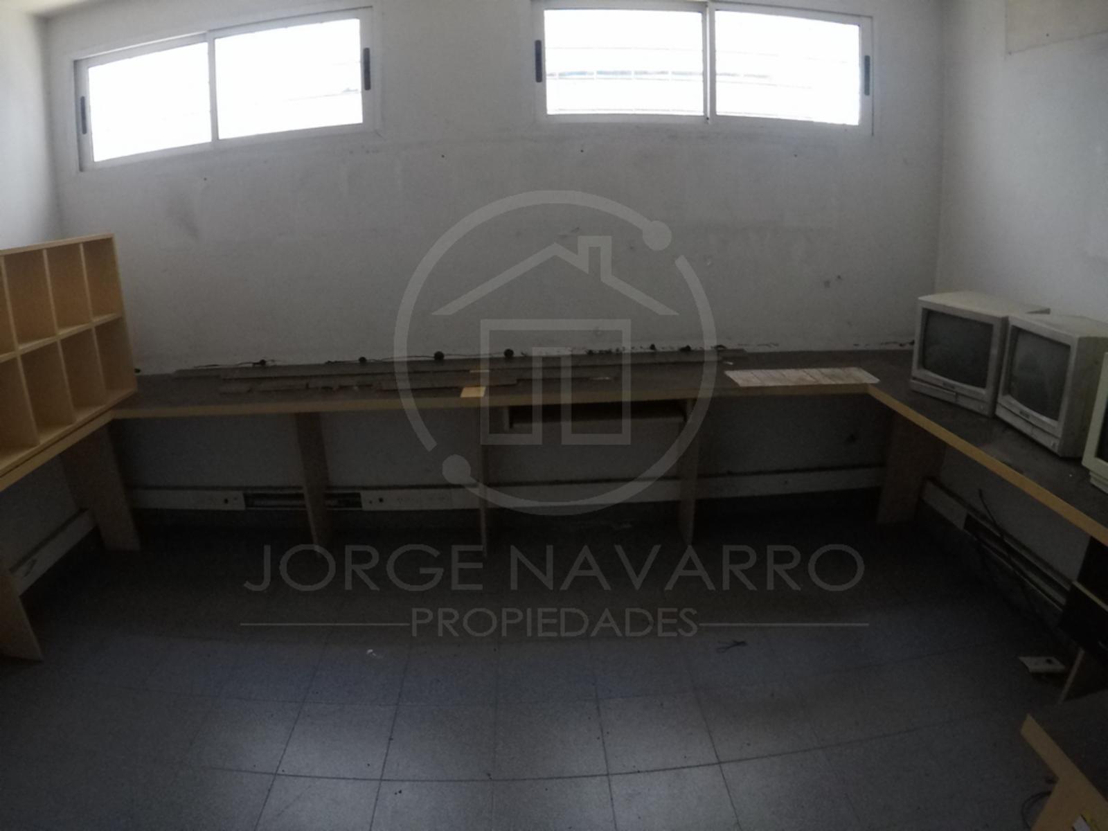 Ricardo Balbin 3400 · San Martín — foto 23