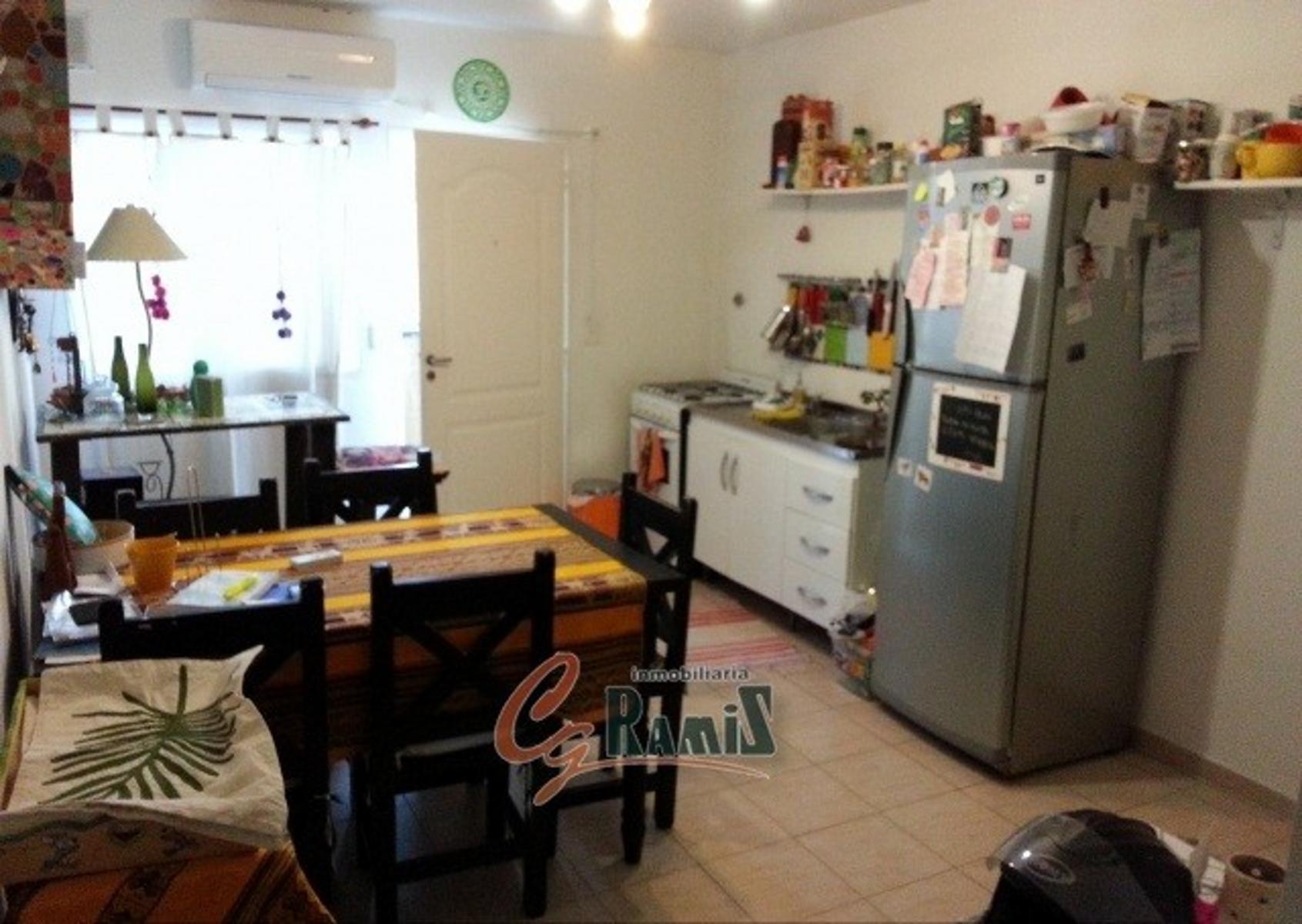 Franklin 1350 · Hurlingham — foto 3