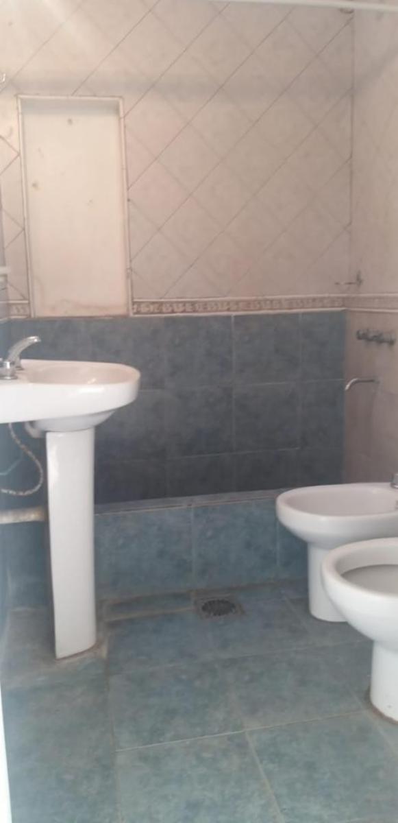 Nemesio Alvarez 800 · Moreno — foto 15