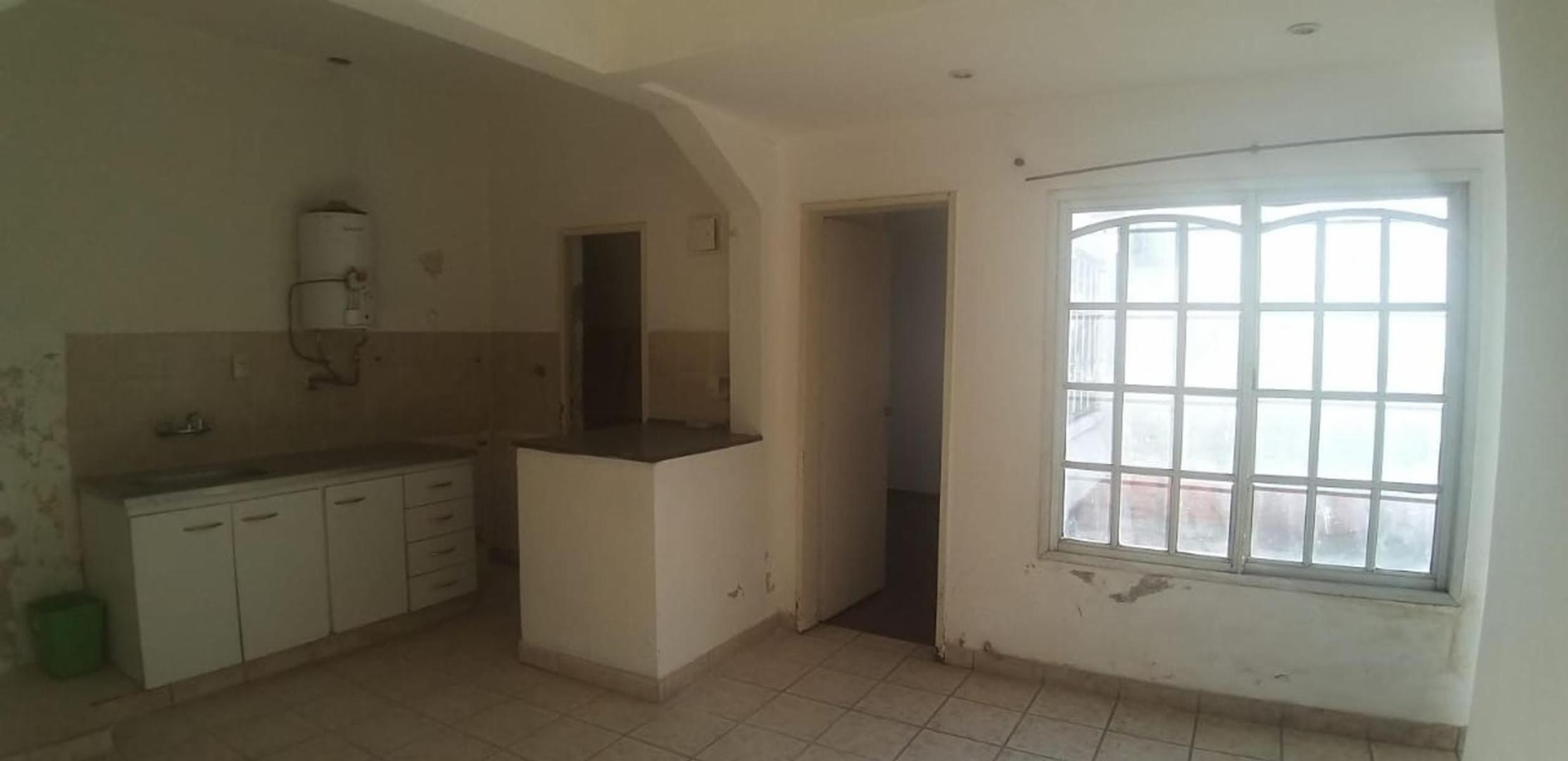 Nemesio Alvarez 800 · Moreno — foto 20