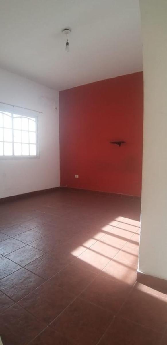 Nemesio Alvarez 800 · Moreno — foto 7