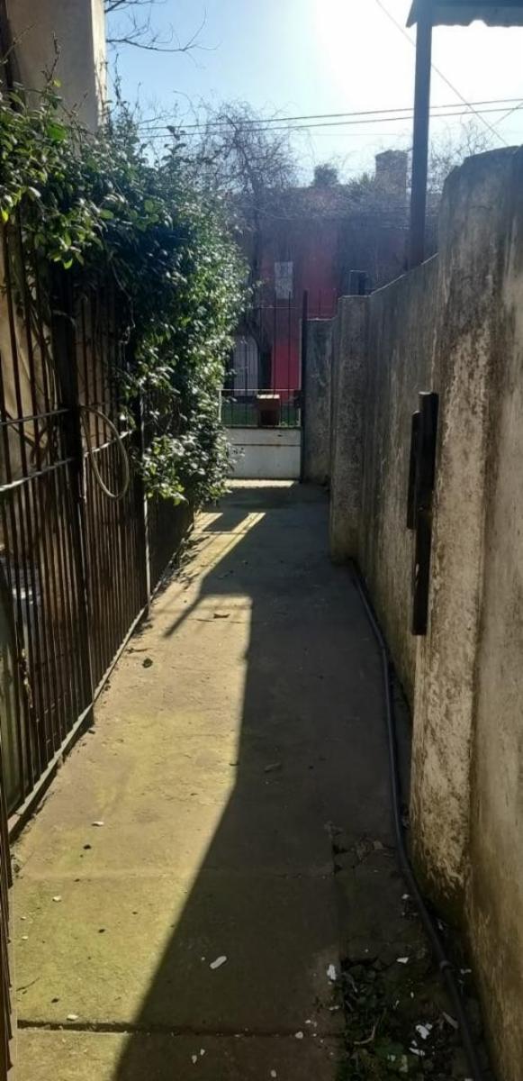 Nemesio Alvarez 800 · Moreno — foto 10