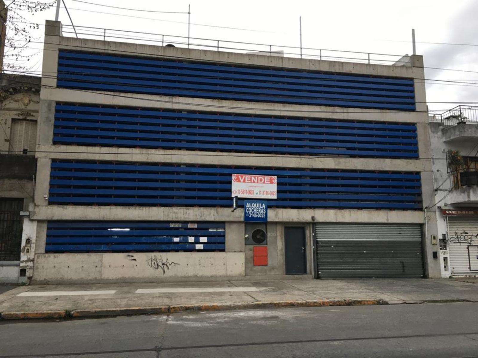 VENTA COCHERA CUBIERTA