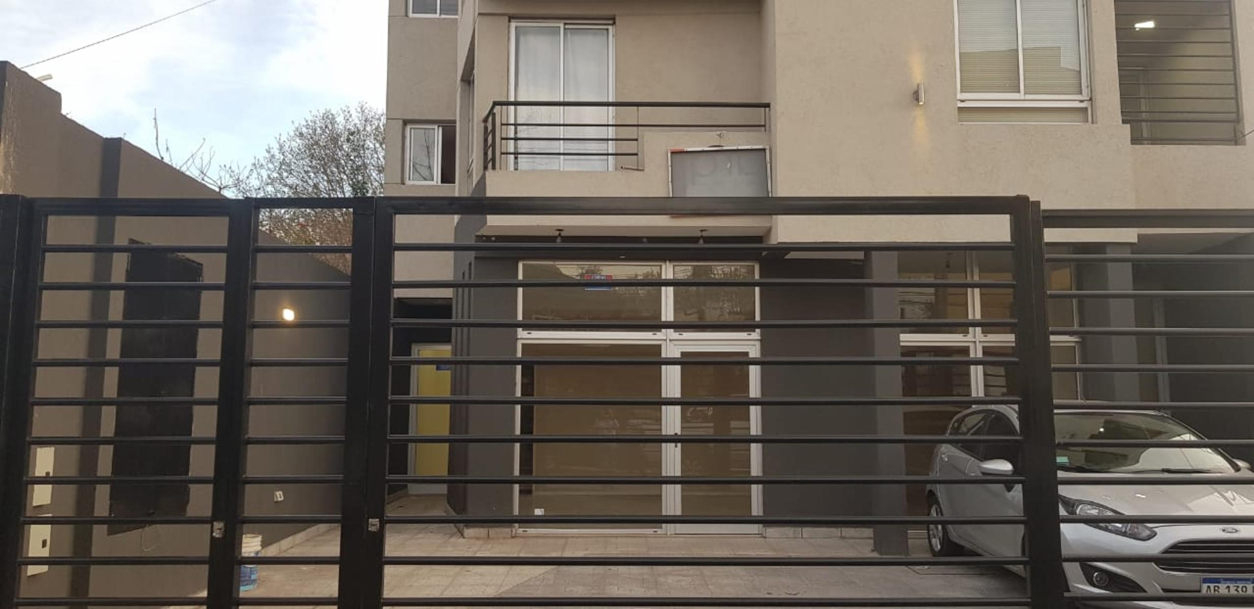 Vende Monoambiente 38 m2, a Estrenar en El Centro de Moreno, Calle Posadas
