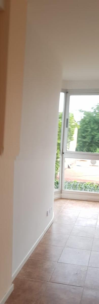 posadas 74 · Moreno — foto 4