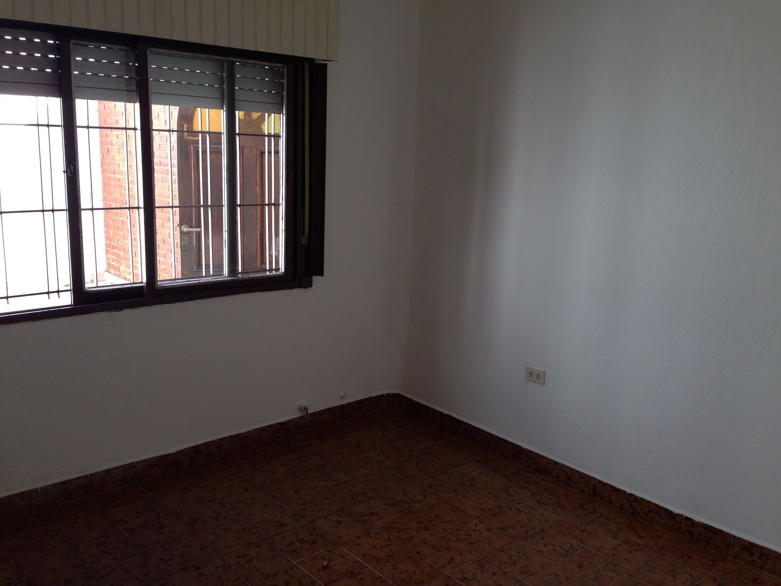 Paraguay 1158 · Morón — foto 6