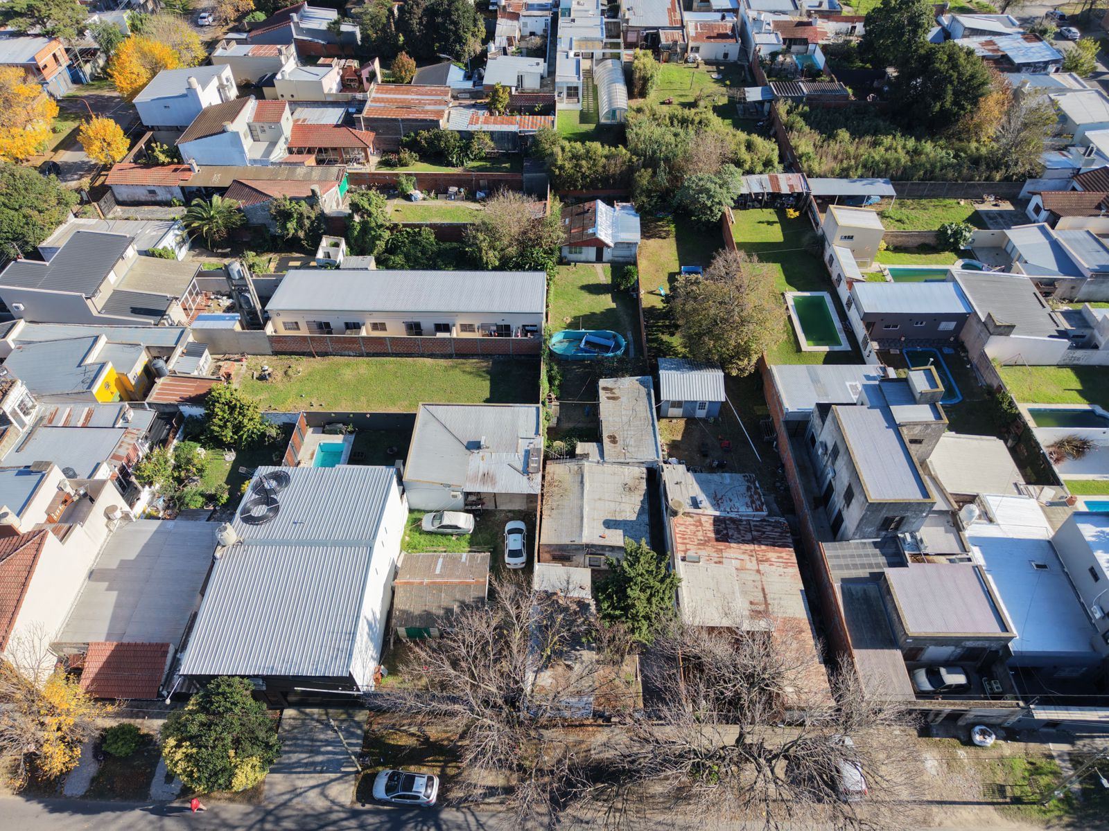 Lote de 637m² con construcción calle 81 entre 13 y 14