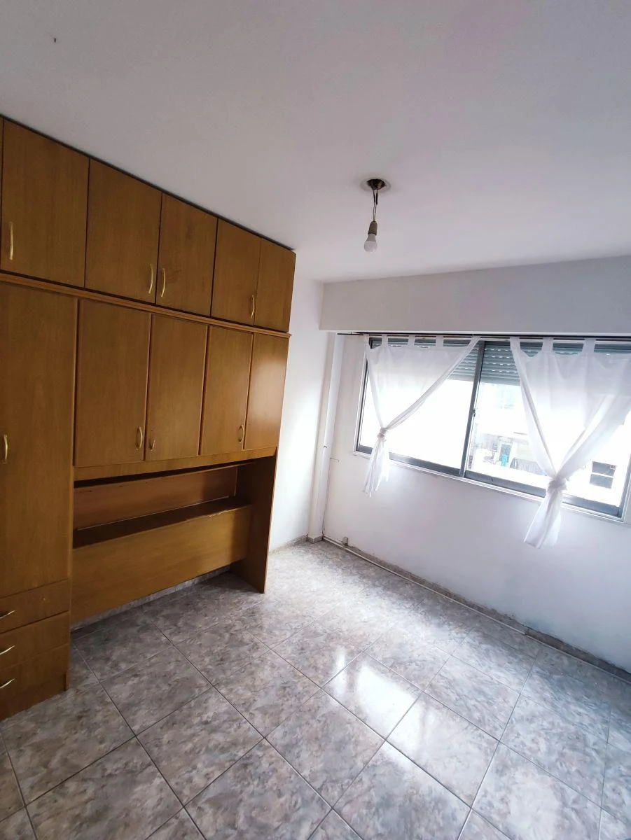 Castelli 300 · Balvanera — foto 20