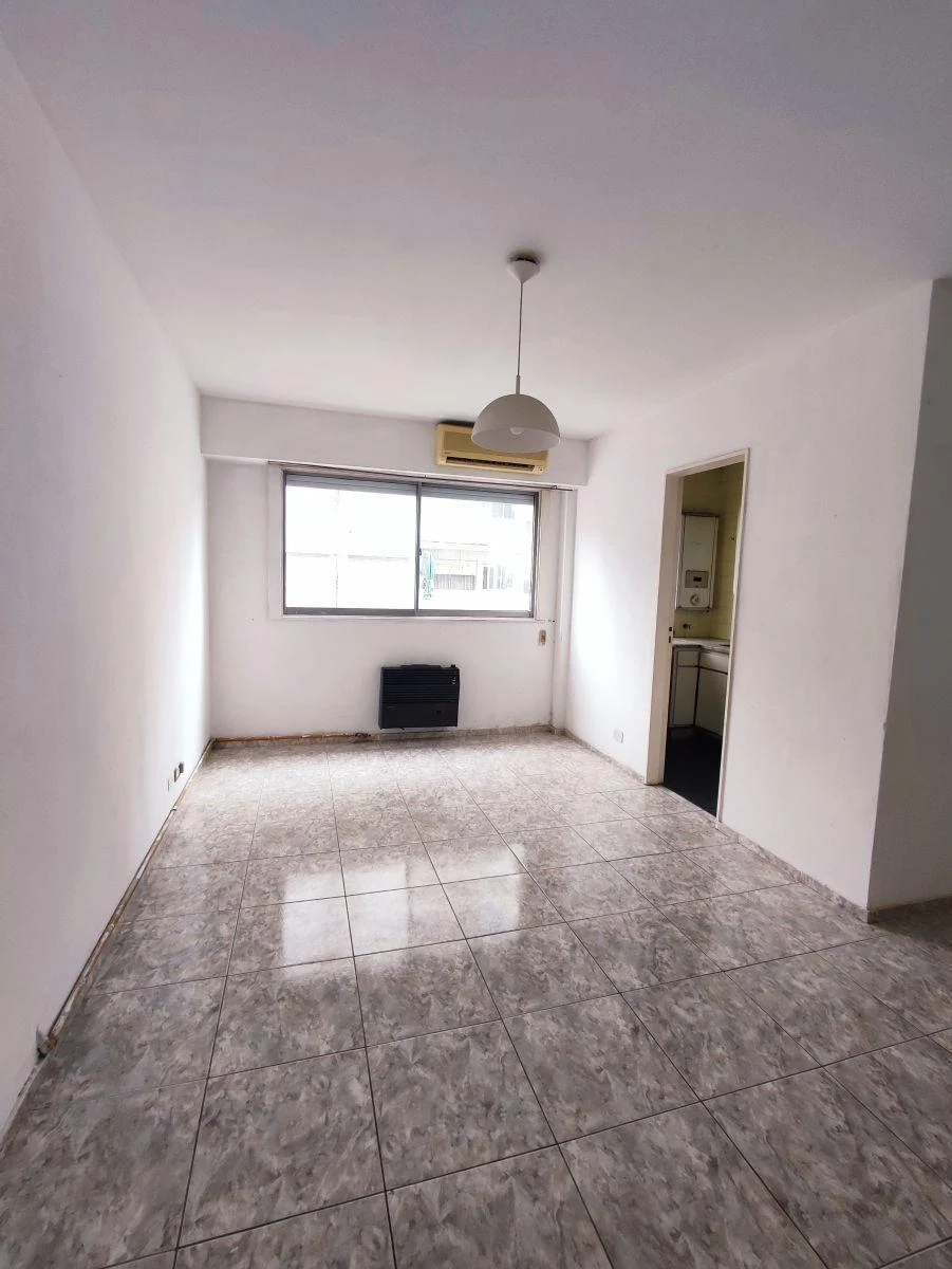 Castelli 300 · Balvanera — foto 4