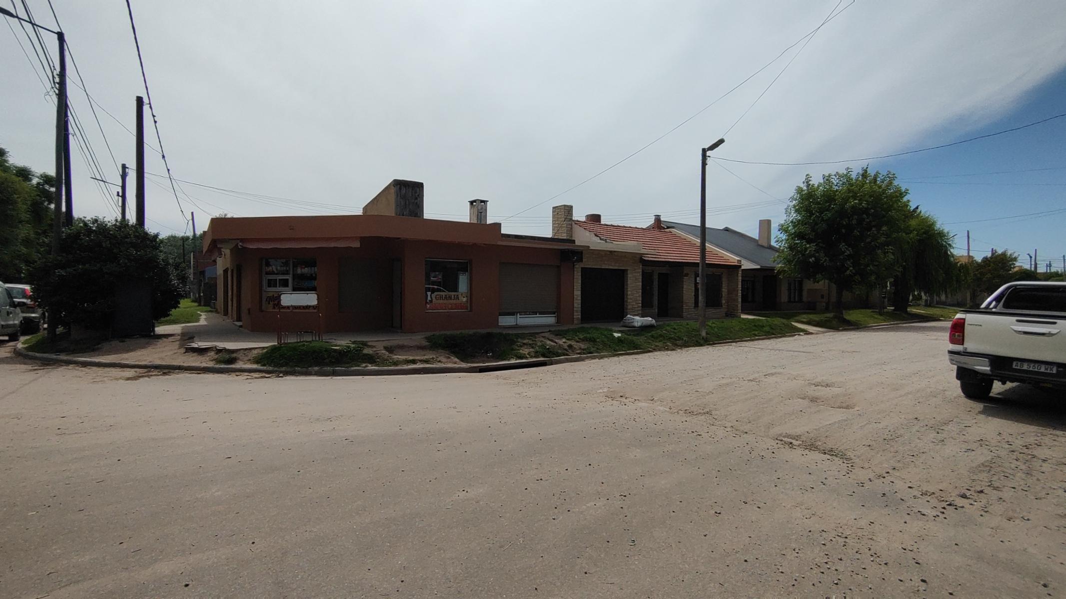 VENDO CASA C/ LOCAL Y TERRENO CONTIGUO (83-2584) NECOCHEA · Necochea — foto 30
