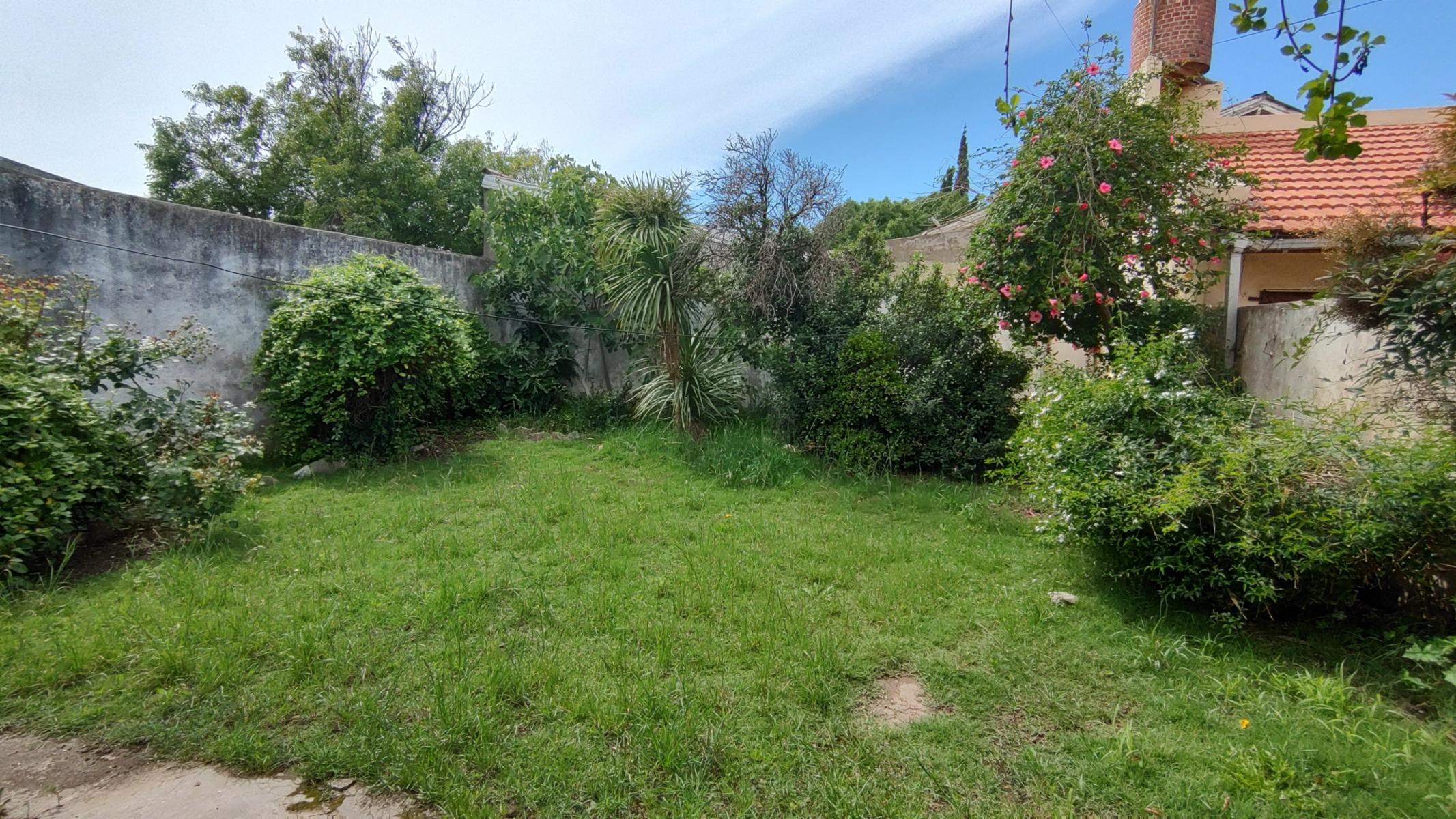 VENDO CASA C/ LOCAL Y TERRENO CONTIGUO (83-2584) NECOCHEA · Necochea — foto 33