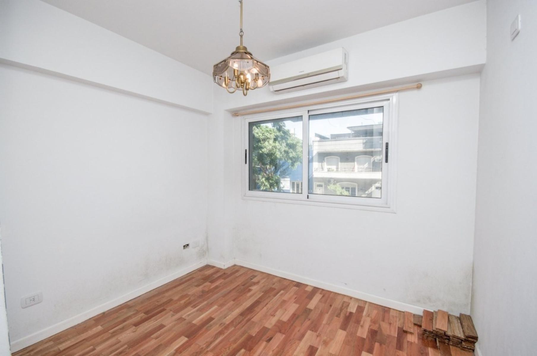 VENTA DEPARTAMENTO 2 AMBIENTES FLORES, AL FRENTE CON BALCÓN  A ESTRENAR. APTO CRÉDITO 
