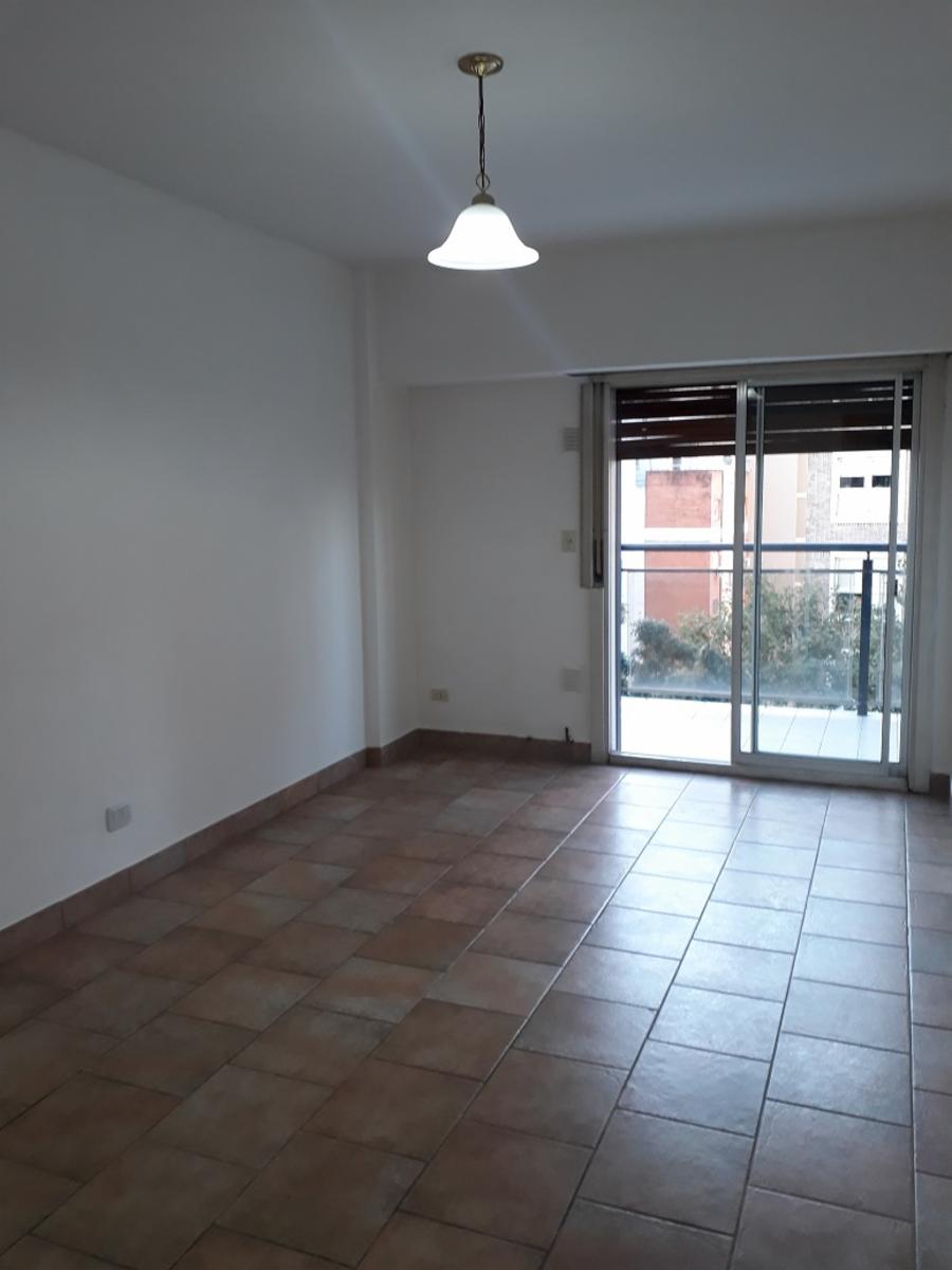 Italia 384 · Lomas De Zamora — foto 5