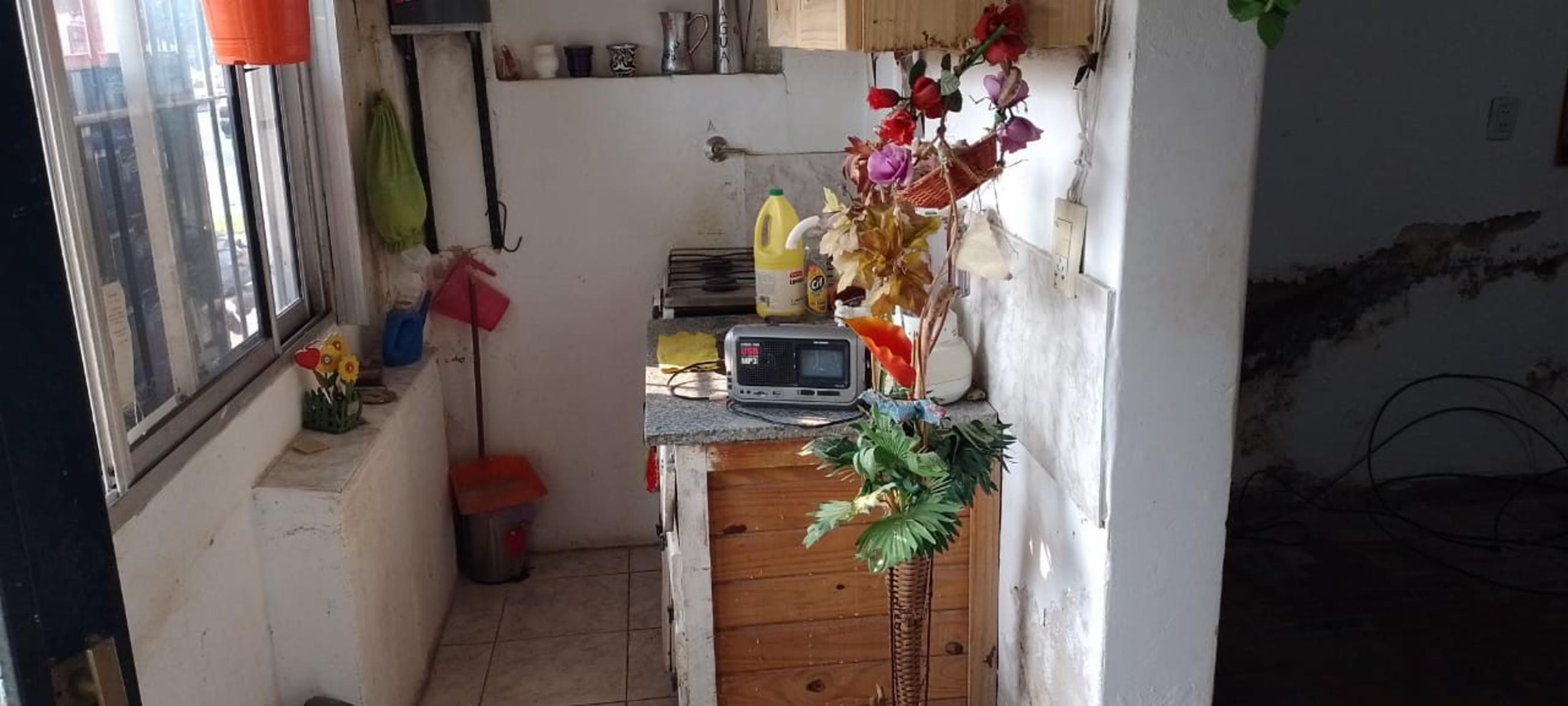 Albariños 2788 · Hurlingham — foto 3