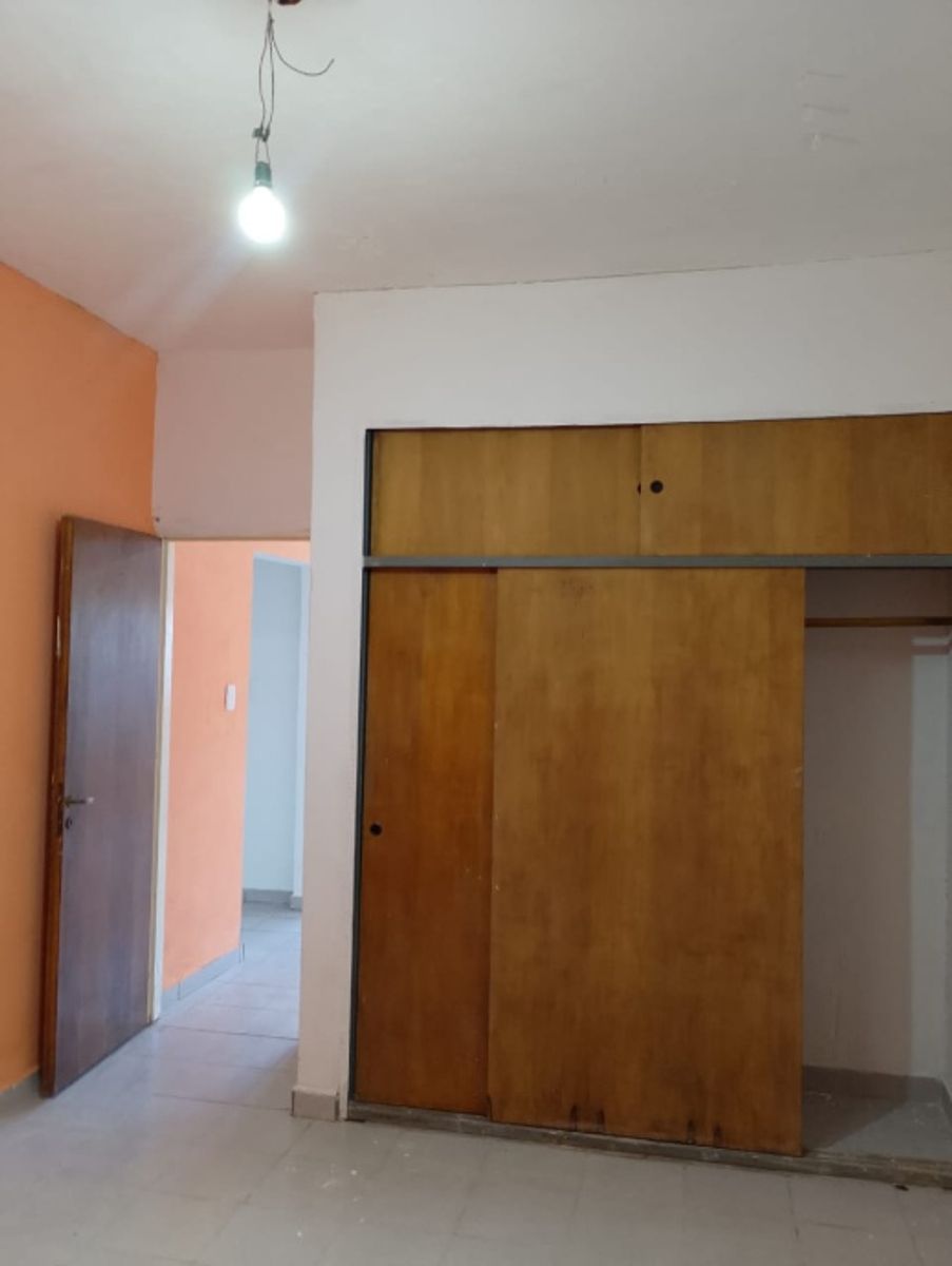 Weizman 605 · Morón — foto 4