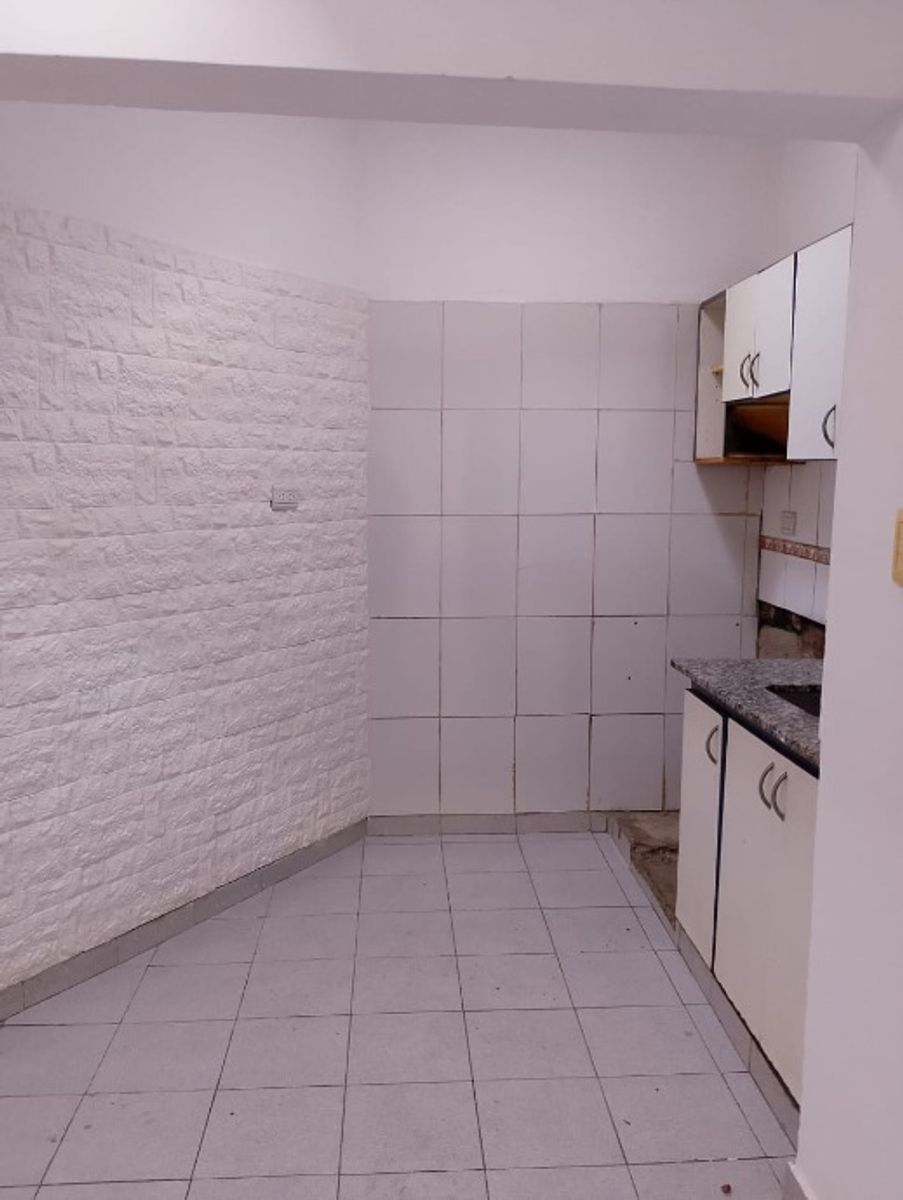 Weizman 605 · Morón — foto 8