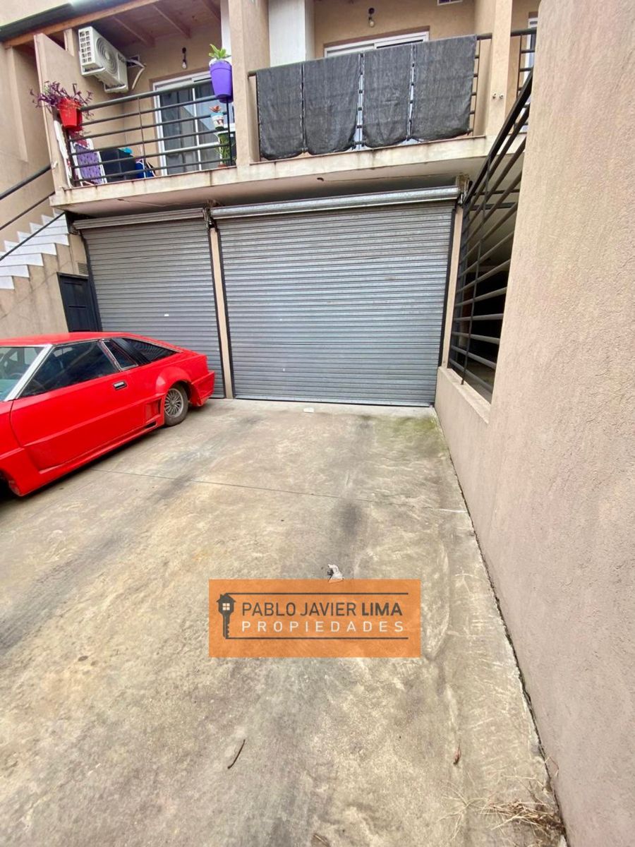 LAUREANA FERRARI 300 · Morón — foto 4