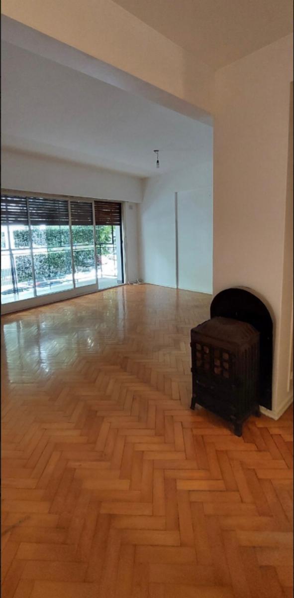 Venta depto 4 amb con balcón corrido
