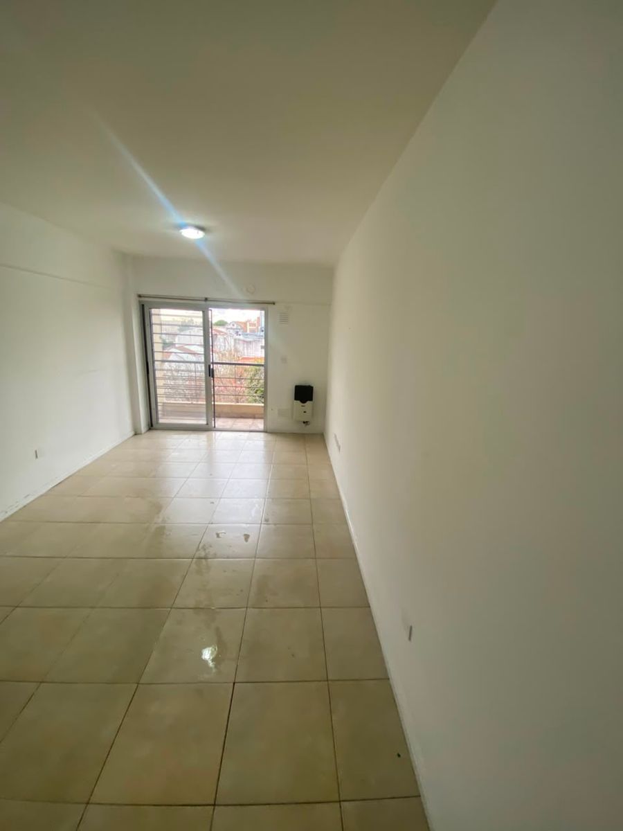 YATAY 857 · Morón — foto 11