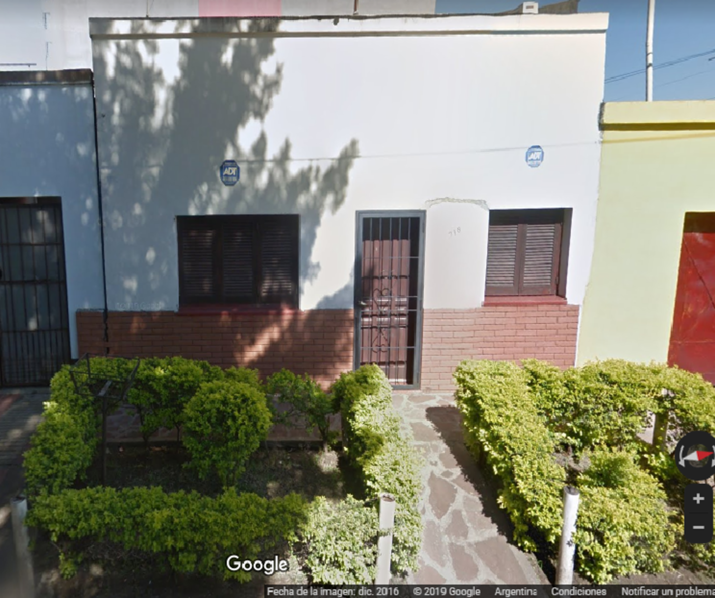 HERMOSA CASA EN LOTE PROPIO EN CORRIENTES CAPITAL NEGOCIABLE