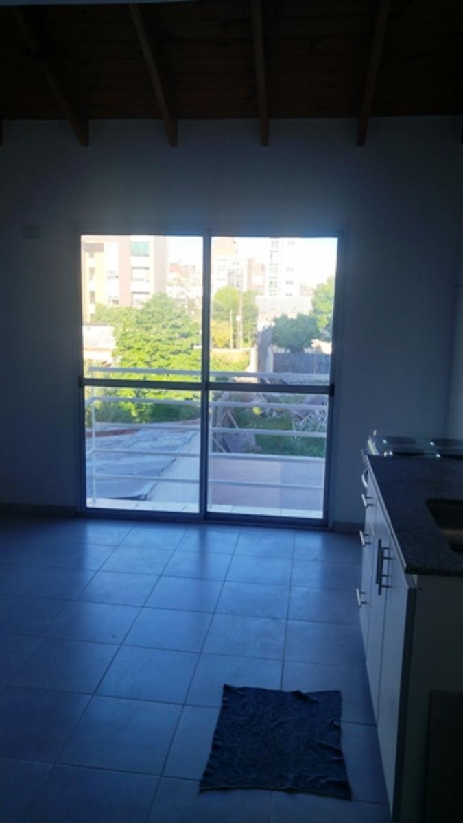 Larroche 300 · Morón — foto 5