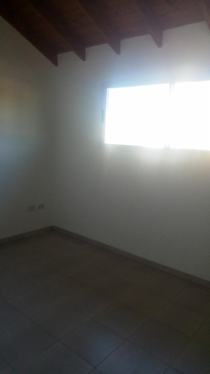 Larroche 300 · Morón — foto 6