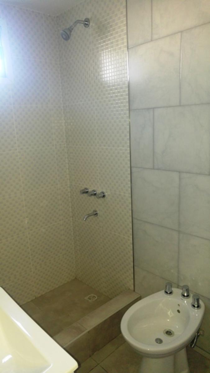 Larroche 300 · Morón — foto 7
