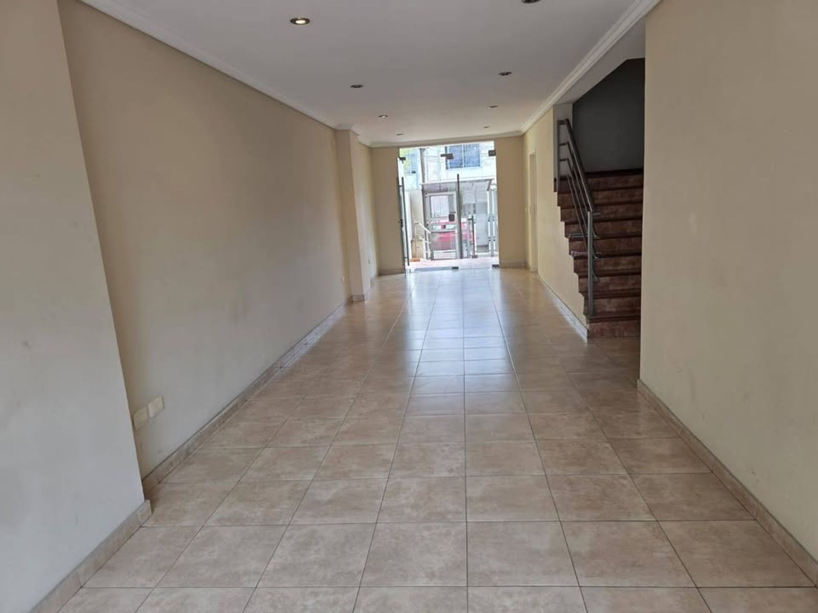 Sucre 300 · Morón — foto 12