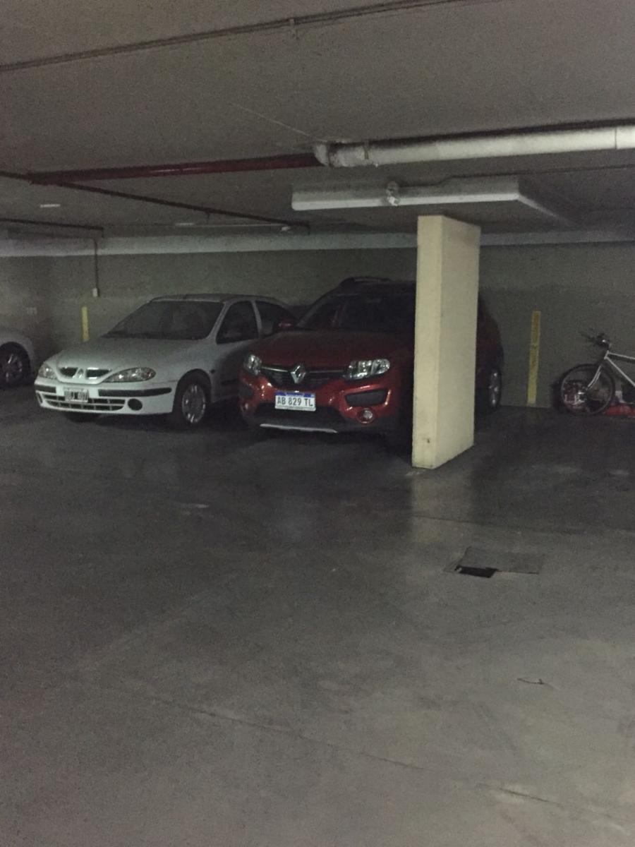 Cochera a la venta en edificio Barcelona 3